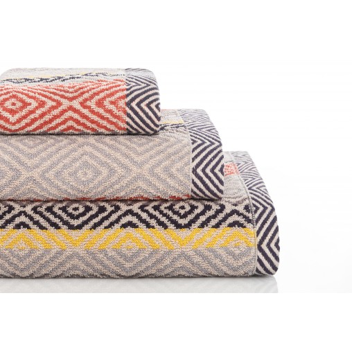 DIAMONDS TOWELS