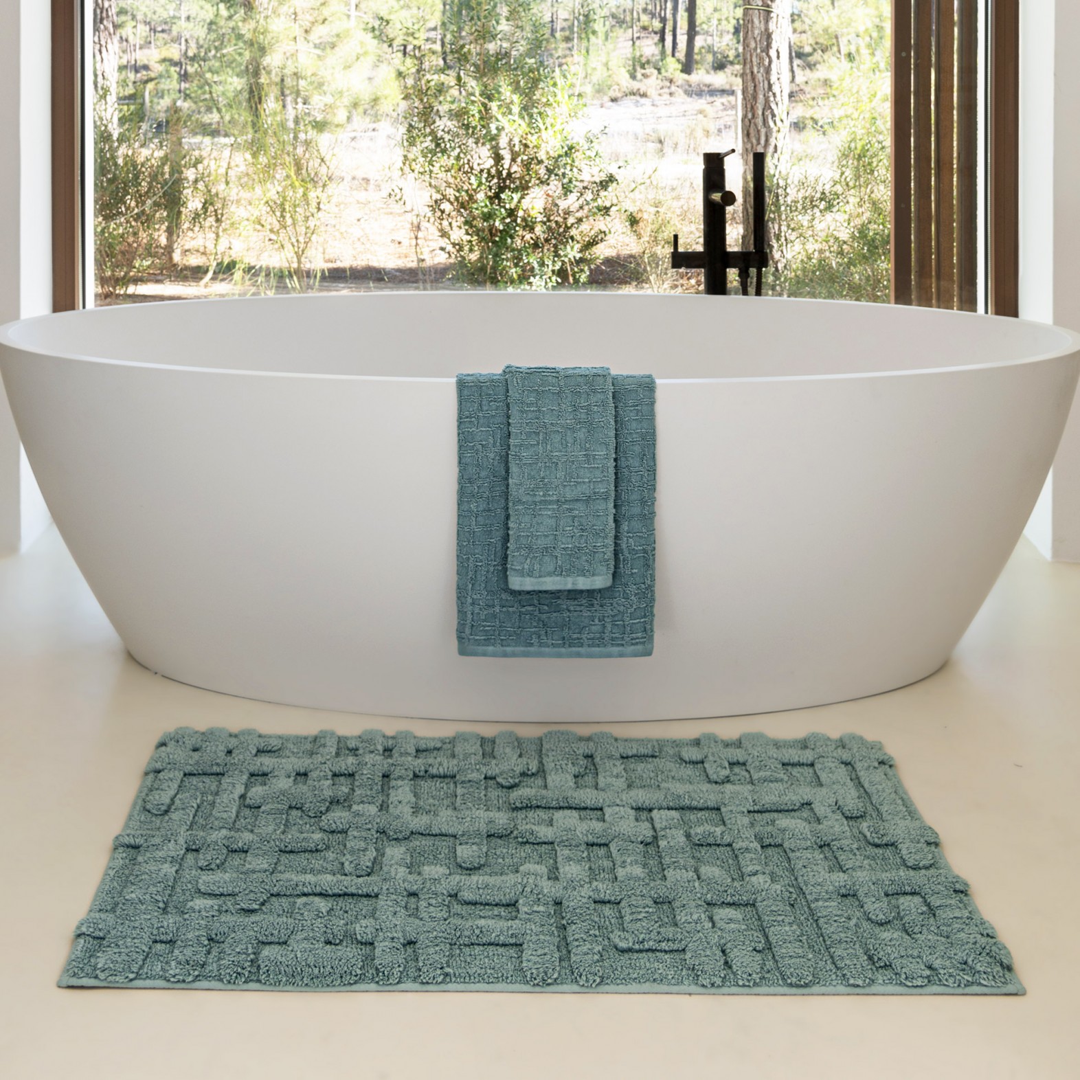 GAUFRE BATH RUG