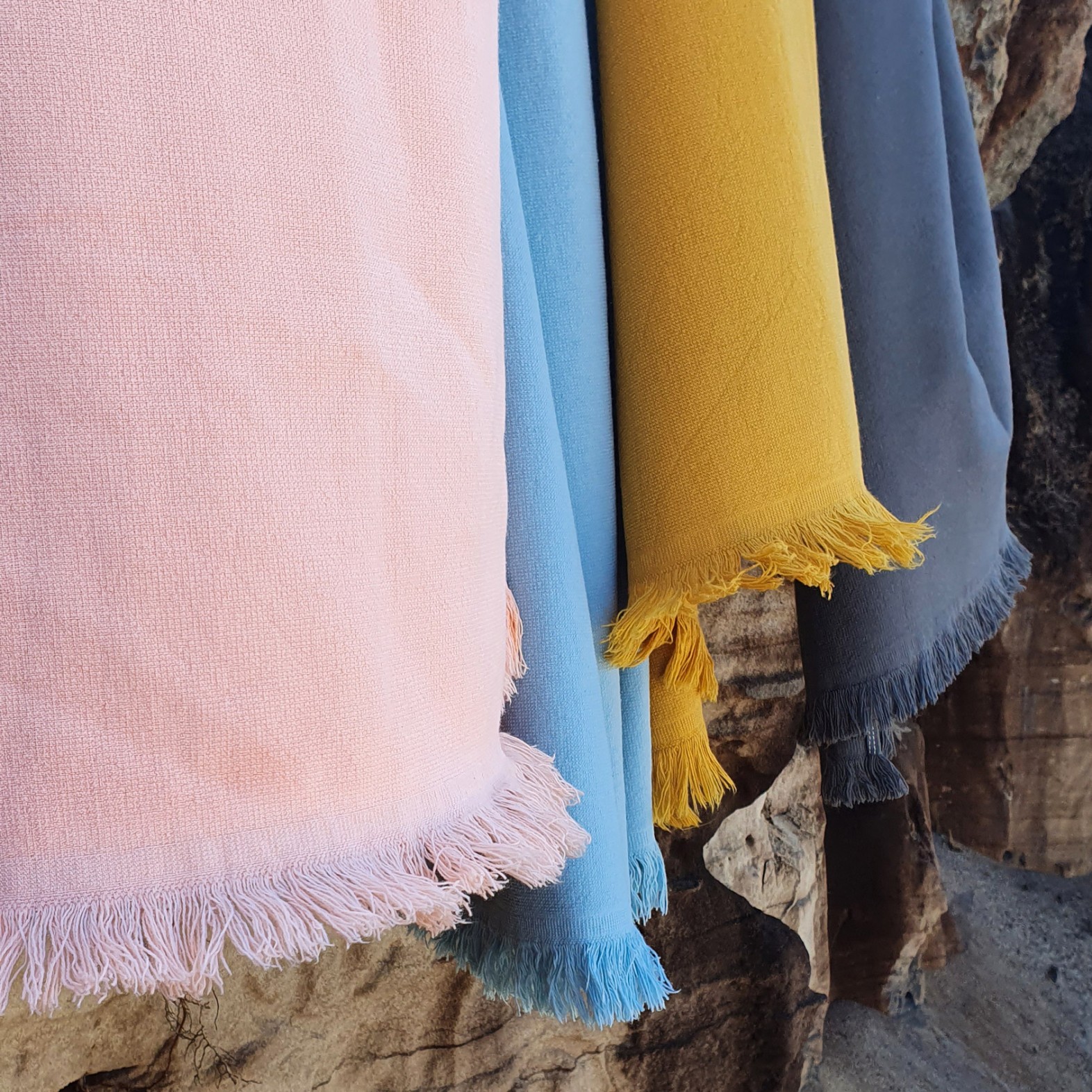 ISLA BEACH TOWELS
